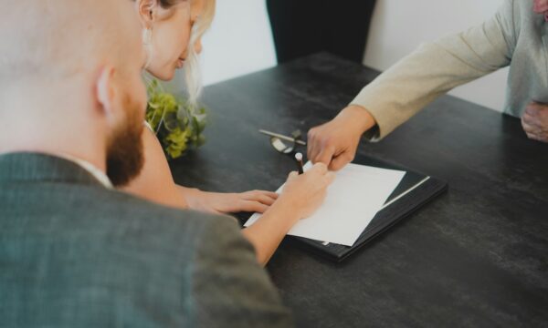 Kredyt gotówkowy: na co patrzeć poza RRSO?